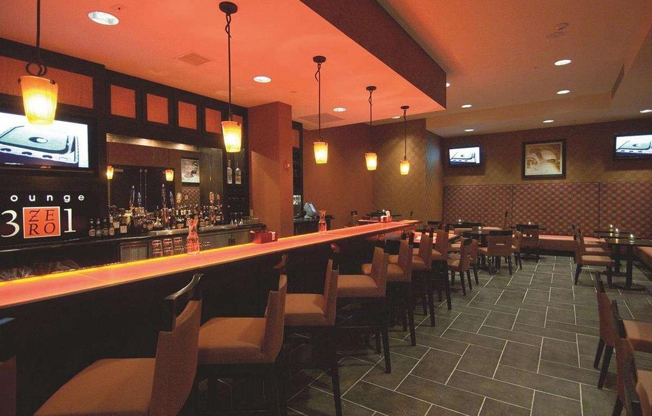 Doubletree Suites By Hilton Bentonville Exteriör bild