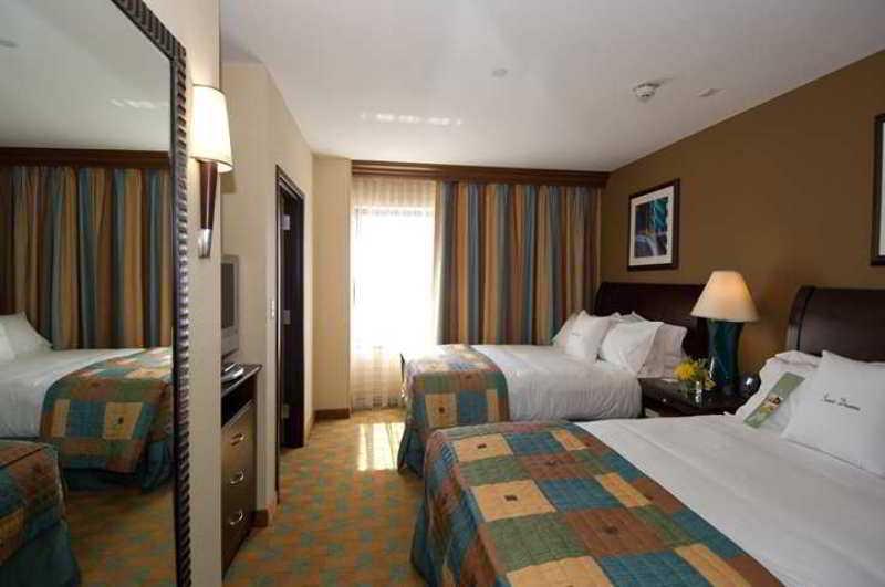 Doubletree Suites By Hilton Bentonville Exteriör bild
