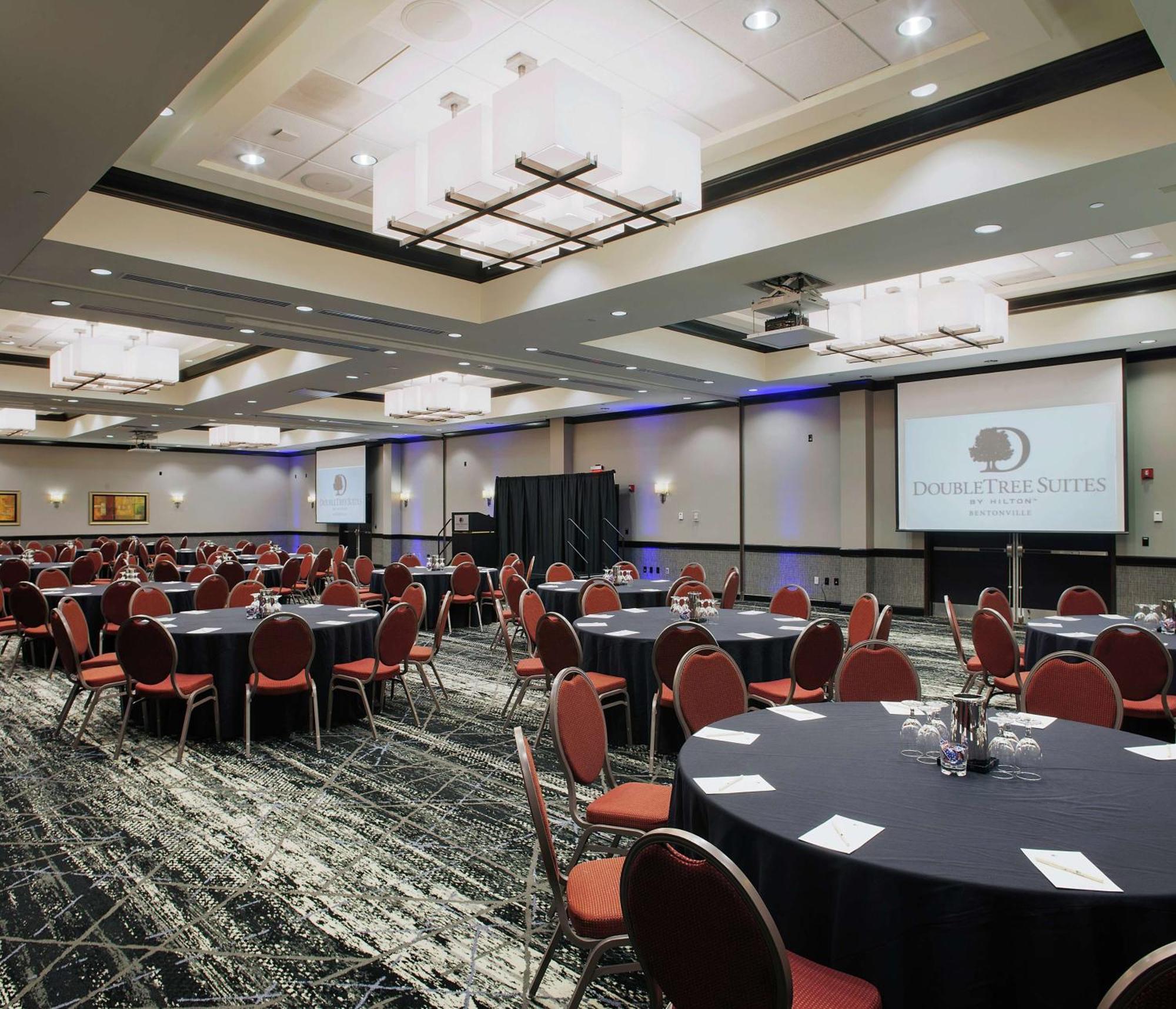 Doubletree Suites By Hilton Bentonville Exteriör bild