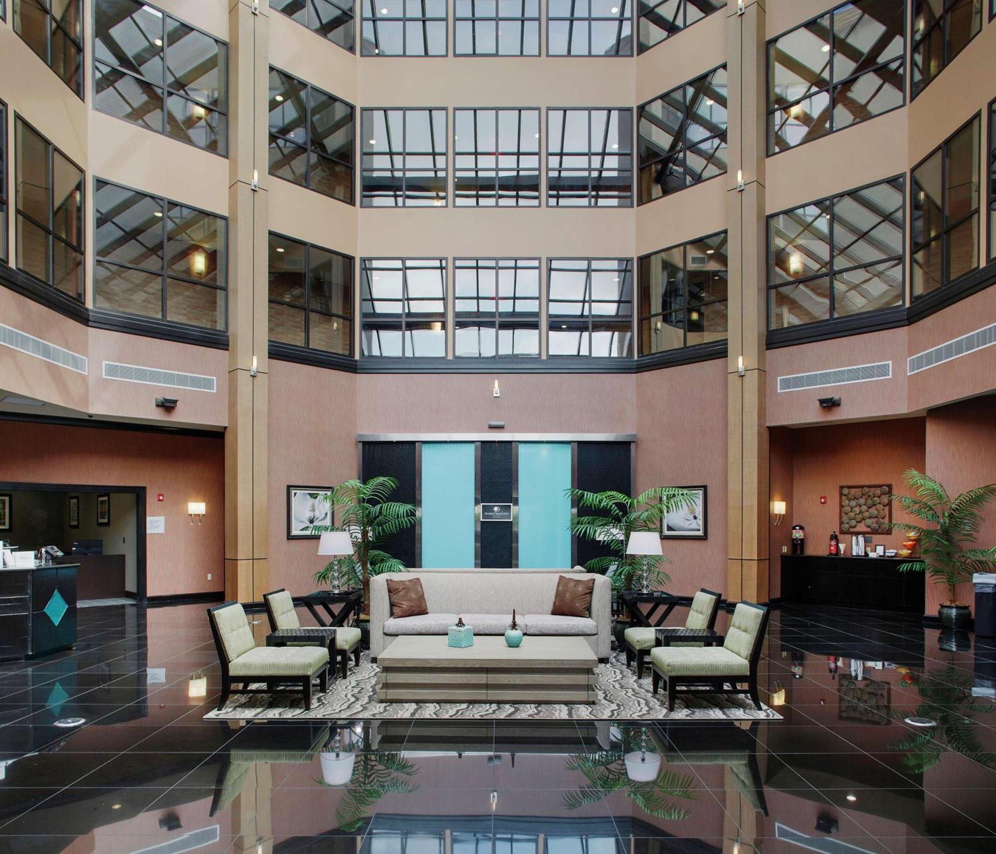Doubletree Suites By Hilton Bentonville Exteriör bild
