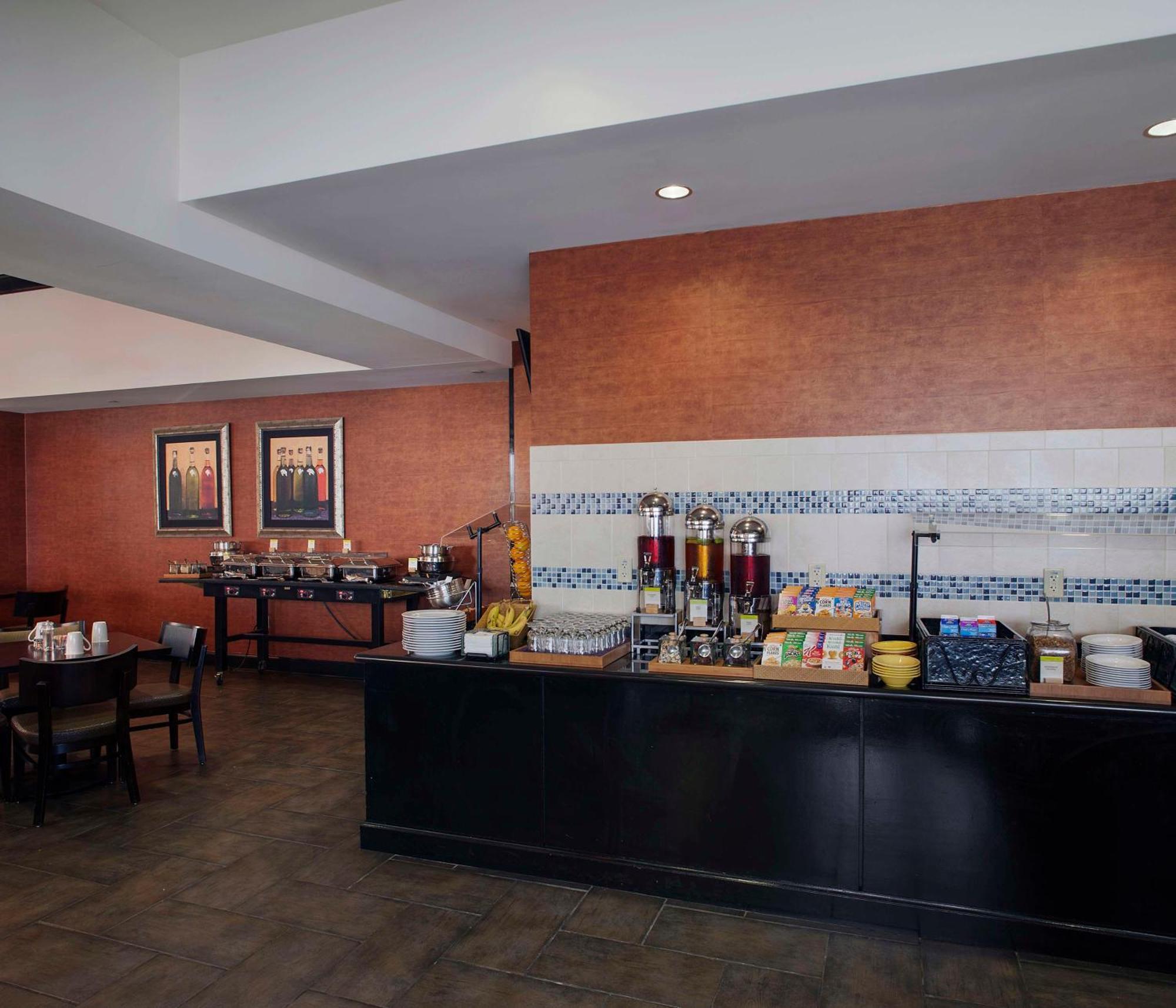 Doubletree Suites By Hilton Bentonville Exteriör bild