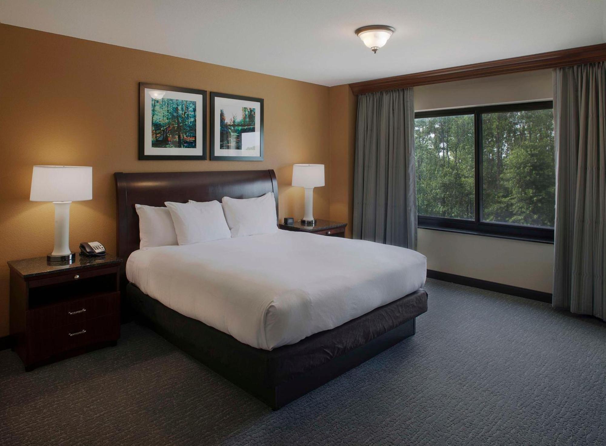 Doubletree Suites By Hilton Bentonville Exteriör bild